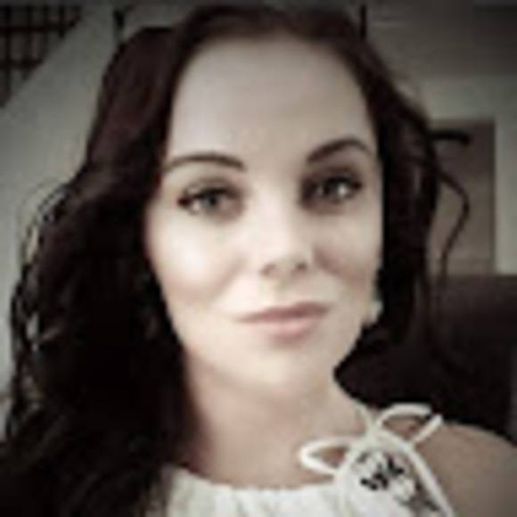 Meet your Posher, Paulina - Picture 1 of 1